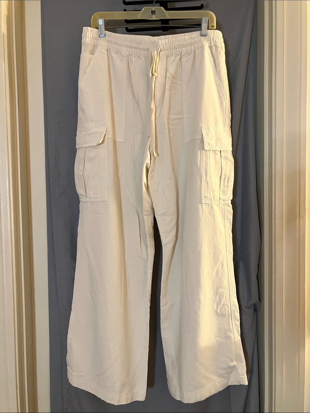 aerie Large Cream Wide-Leg Cargo Pants with Drawstring NWT